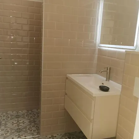 Schicke Und Moderne Im Stadtzentrum By Interhome Appartement Saint-Tropez