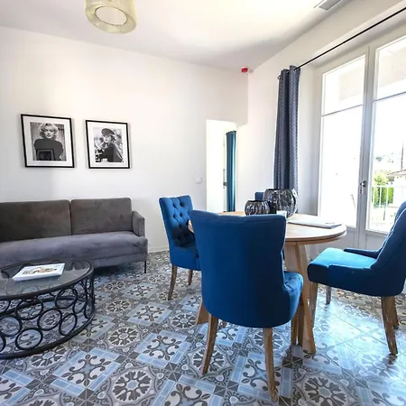 Schicke Und Moderne Im Stadtzentrum By Interhome